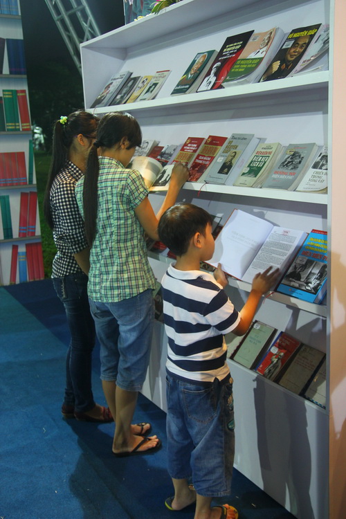 Khai mạc Hội sách đầu tiên tại Hà Nội ảnh 9